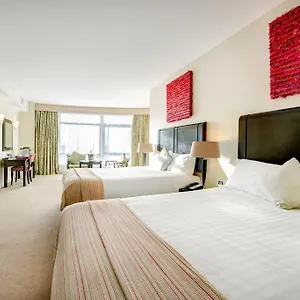 **** Hotel International Irland
